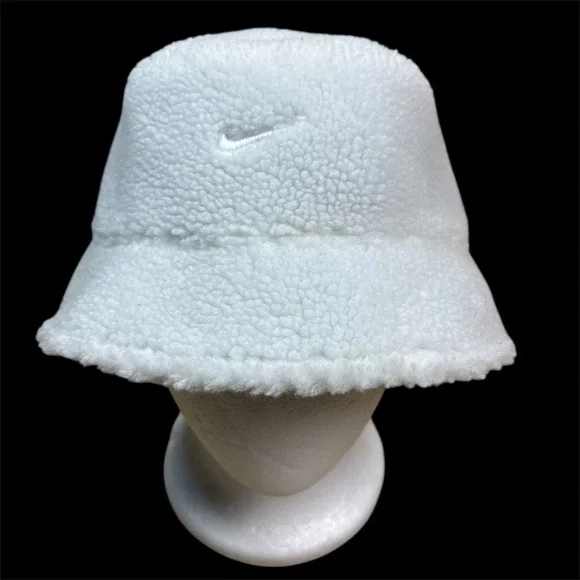 Nike NWT Reversible Bucket Hat Adult Unisex M L Black Sherpa DV3165100 - Picture 2 of 4